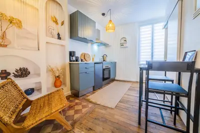 Cuisine ou kitchenette dans l'établissement Dolce Dali - 1 Piece