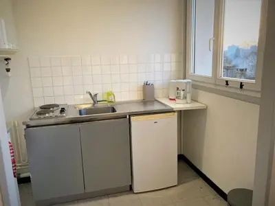 Cuisine ou kitchenette dans l'établissement Appartement double à Limoges