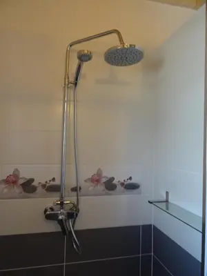 Salle de bains dans l'établissement Chalet Chez Picou