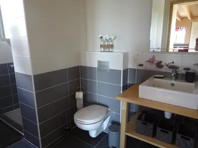 Salle de bains dans l'établissement Chalet Chez Picou