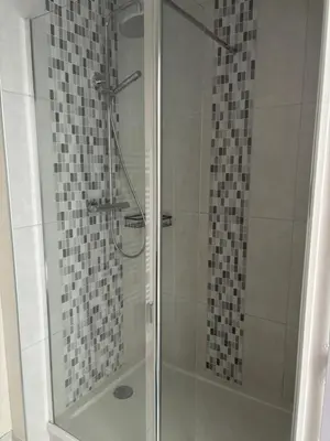 Salle de bains dans l'établissement L'Ajasserie d'Orcival