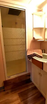 Cuisine ou kitchenette dans l'établissement La Petite Maison dans La Mégie Tiny House