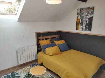 Un ou plusieurs lits dans un hébergement de l'établissement AgréableStudio, cœurdeSouillac, tidordognehomes