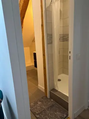 Salle de bains dans l'établissement Appartement Sous les Etoiles pour 6 personnes