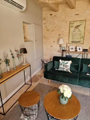 Coin salon dans l'établissement La Grange Périgord - Sarlat - Piscine privée