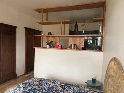Cuisine ou kitchenette dans l'établissement La Bel'Chéri, belle maison de caractère en Dordogne