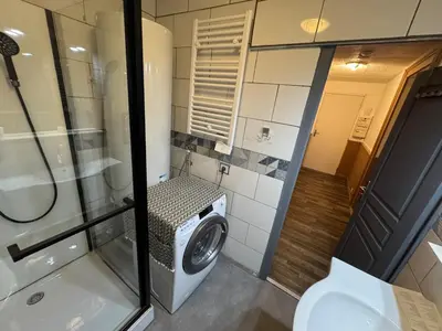 Salle de bains dans l'établissement La Flânerie Mauriacoise