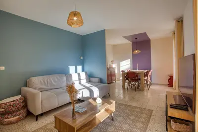 Coin salon dans l'établissement Maison 3 ch calme, jardin, Le nid des Chênes