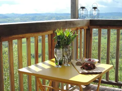 Balcon ou terrasse dans l'établissement Medieval Charm Meets Valley Views In Aveyron