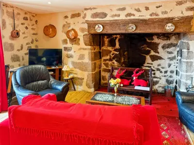 Coin salon dans l'établissement Maison de Village au cœur de Laroquebrou