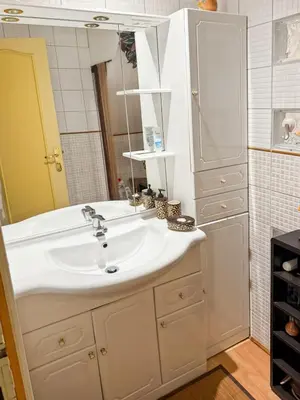 Salle de bains dans l'établissement Maison de Village au cœur de Laroquebrou