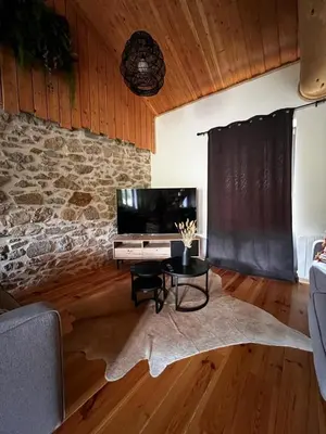 Télévision ou salle de divertissement dans l'établissement A Thousand and One Bubbles