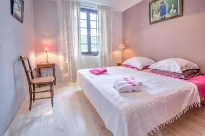 Un ou plusieurs lits dans un hébergement de l'établissement La Maison de Rosyne