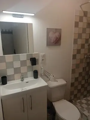 Salle de bains dans l'établissement Sasha2