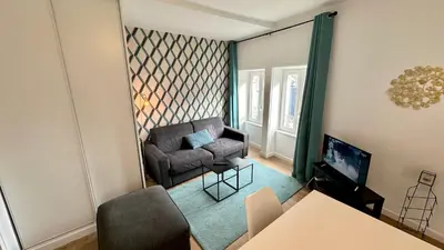 Télévision ou salle de divertissement dans l'établissement Villa Pax 4 - La Bourboule 6 personnes
