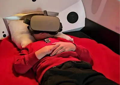 Télévision ou salle de divertissement dans l'établissement Les 3 Clefs de Ga Ya - Bien-être & Spa privatif