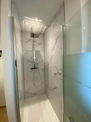 Salle de bains dans l'établissement Domaine De Domingeal Meublé de Tourisme 3 étoiles