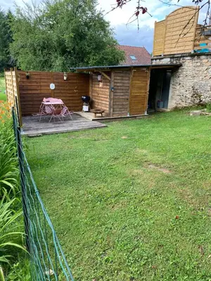 Jardin de l'établissement Domaine De Domingeal Meublé de Tourisme 3 étoiles