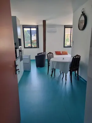 Coin salon dans l'établissement L'Arbre à Graines