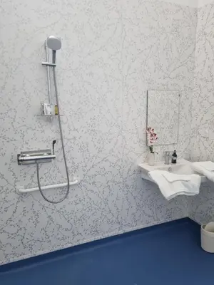 Salle de bains dans l'établissement L'Arbre à Graines