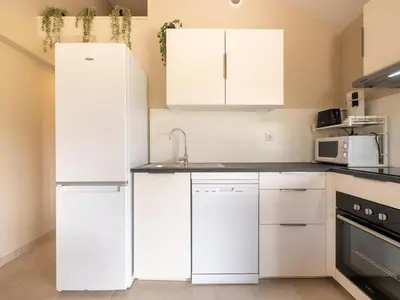 Cuisine ou kitchenette dans l'établissement Charming Holiday Home with Private Pool
