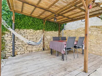 Terrasse ou espace extérieur de l'établissement Escapade à 2 sur Auriac avec jardin cosy