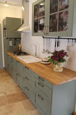Cuisine ou kitchenette dans l'établissement A Cozy Accessible Cottage with a Private Garden Le Mas No 16
