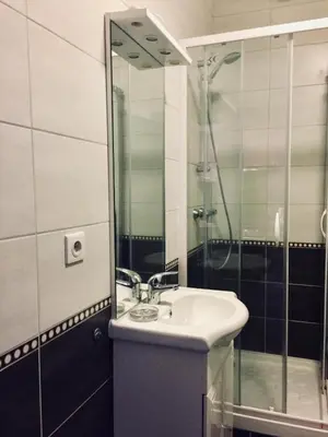 Salle de bains dans l'établissement Les Champs d'Auvergne