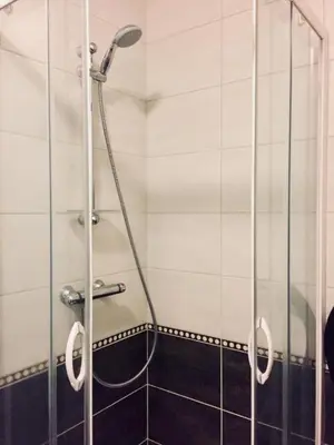 Salle de bains dans l'établissement Les Champs d'Auvergne
