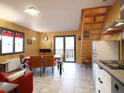 Cuisine ou kitchenette dans l'établissement Chalet moderne au Mont-Dore, 8 pers, terrasse, proximité centre - FR-1-608-286