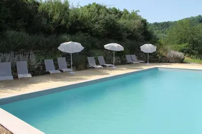 Piscine de l'établissement Relax in Nature Your Cozy, Fully Furnished Bell Tent Awaits ou située à proximité