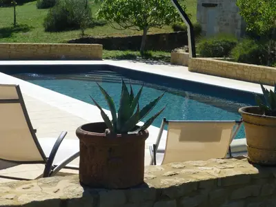 Piscine de l'établissement Vialard ou située à proximité