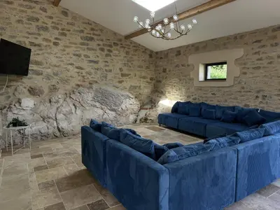 Coin salon dans l'établissement domaine de Goubert Grande grange