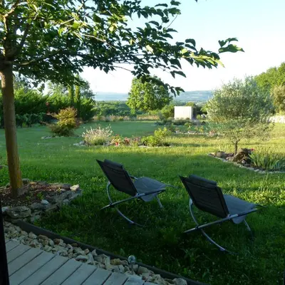 Jardin de l'établissement Chambre d'hôtes du Pilou