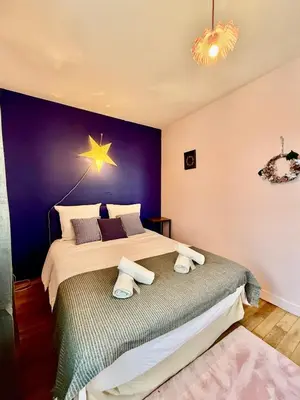 Un ou plusieurs lits dans un hébergement de l'établissement Good Luck Rue de Strasbourg - DABNB