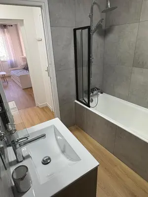 Salle de bains dans l'établissement Les balcons du 115 BIS - Appartement standing