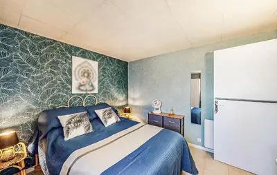 Un ou plusieurs lits dans un hébergement de l'établissement 1 Bedroom Amazing Apartment In Treignac