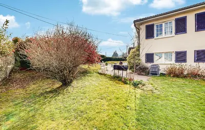 Jardin de l'établissement 1 Bedroom Amazing Apartment In Treignac