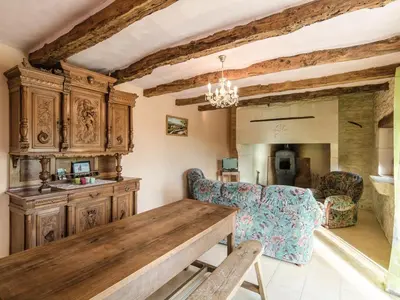 Coin salon dans l'établissement Slate-Roofed Hideaway