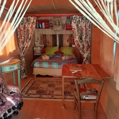 Roulotte et Cabane Par Hasard