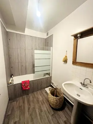 Salle de bains dans l'établissement Bel appartement Hôtel de ville