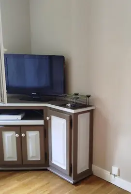Télévision ou salle de divertissement dans l'établissement Le chant de l'ègue