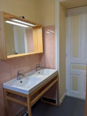 Salle de bains dans l'établissement Le Castel Médicis