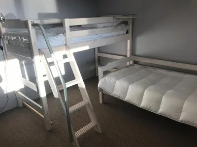 Un ou plusieurs lits dans un hébergement de l'établissement Chalet rénové pour 10 pers. proche pistes, parking privé - FR-1-814-102