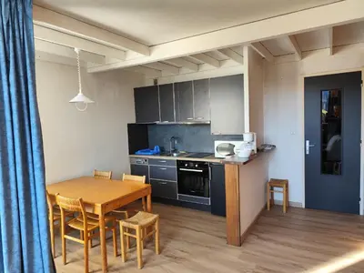Cuisine ou kitchenette dans l'établissement Appartement au Cœur de Super Besse avec Balcon et Parking - FR-1-814-98