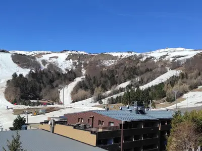 Vue générale sur la montagne ou vue sur la montagne depuis l'appartement