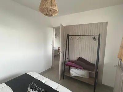 Un ou plusieurs lits dans un hébergement de l'établissement Appartement spacieux 4 pers au pied des pistes - FR-1-814-120
