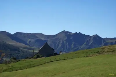 Vue générale sur la montagne ou vue sur la montagne depuis l'appartement