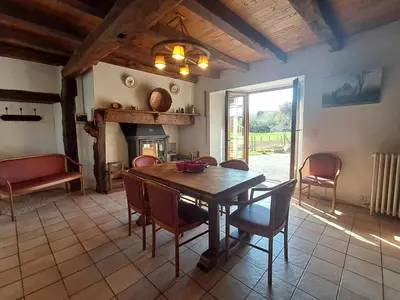 Coin salon dans l'établissement gîte Le Pressoir