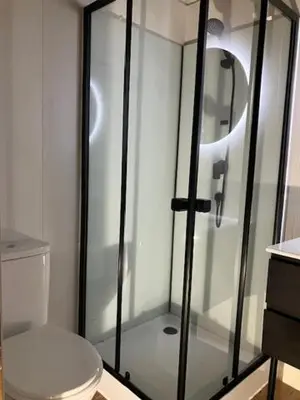 Salle de bains dans l'établissement Chambres d'hôtes Le tour du Lot